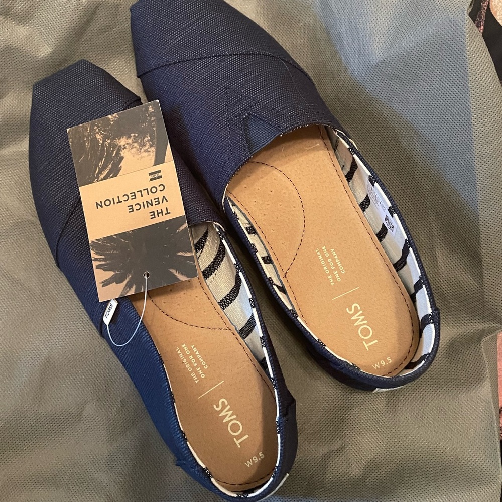Toms 9.5W